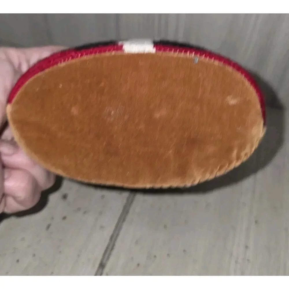 Unbranded wool needlepointe